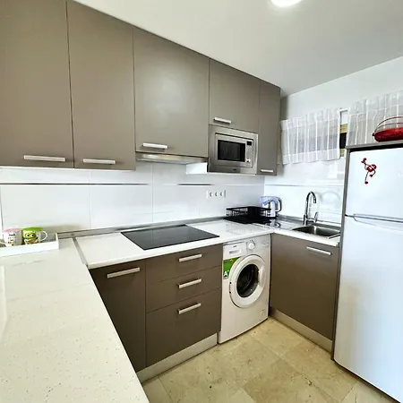 Don Miguel I-2 アパート *